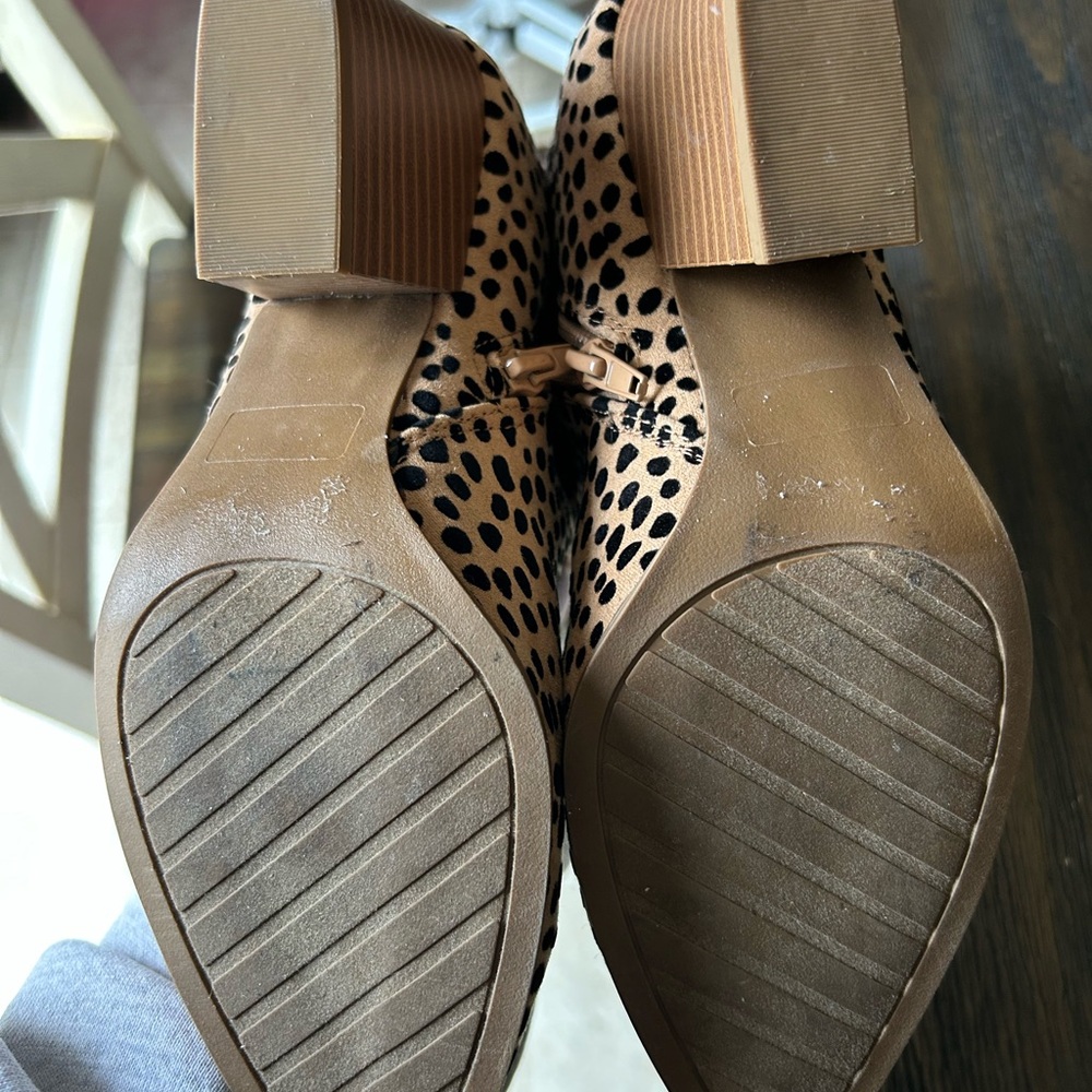 SOLD!! Leopard Print Ankle Boots - Picture 4 of 4